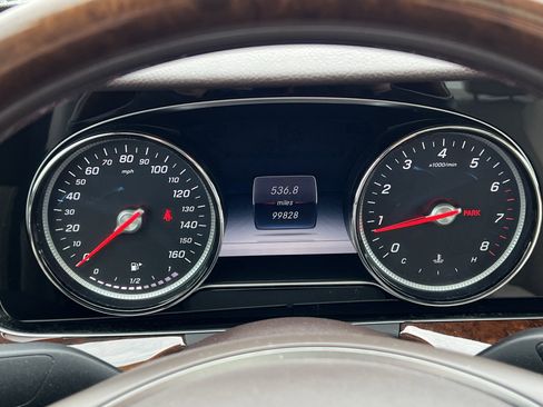 Used 2017 Mercedes-Benz E 300 image 21