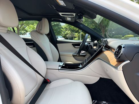 Used 2024 Mercedes-Benz C 300 4MATIC Sedan image 24