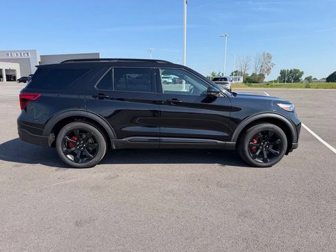 Used 2020 Ford Explorer ST w/ ST Street Pack AWD/4WD image 4