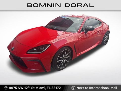 Used 2024 Toyota GR86 RWD image 1