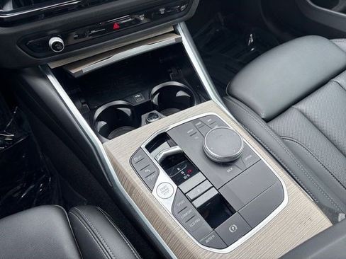 Used 2025 BMW 330i xDrive Sedan AWD/4WD image 29