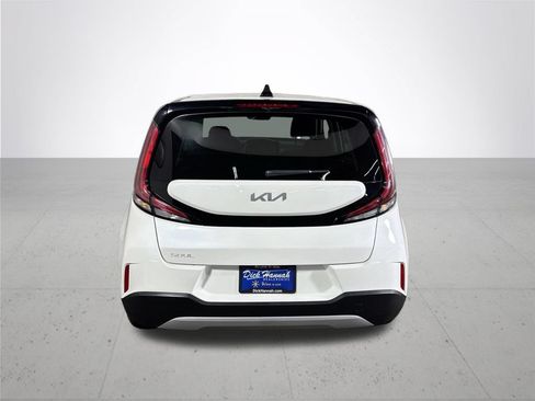 Used 2025 Kia Soul LX w/ LX Technology Package FWD image 7
