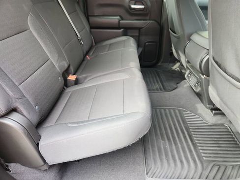 Used 2025 Chevrolet Silverado 1500 Custom image 25