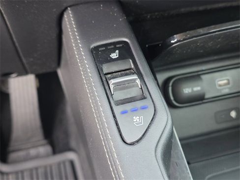 Used 2022 Kia Telluride EX w/ EX Premium Package image 38