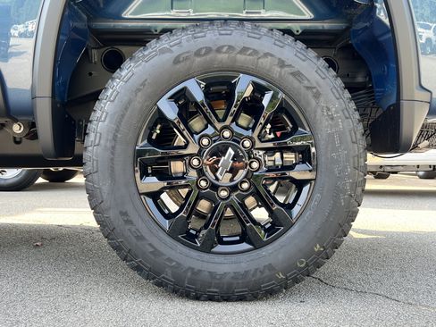 New 2026 Chevrolet Silverado 2500 Custom w/ Custom Value Package AWD/4WD image 41