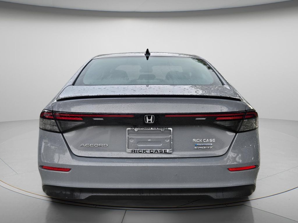 Used 2024 Honda Accord Sport image 6