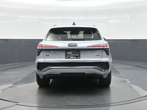 New 2026 Audi Q3 quattro 2.0T AWD/4WD image 6