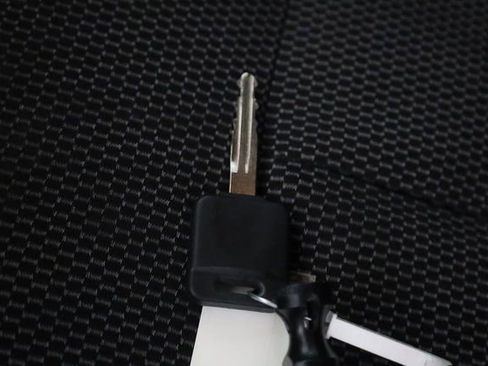 Used 2018 Nissan Versa SV image 20