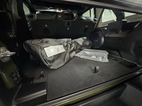 Used 2022 Jeep Wrangler Unlimited Rubicon w/ Steel Bumper Group image 10