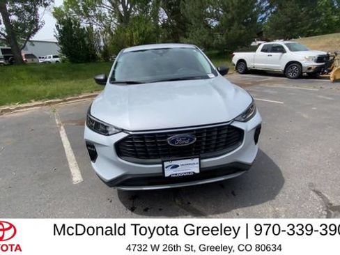 Used 2025 Ford Escape Active AWD/4WD image 4