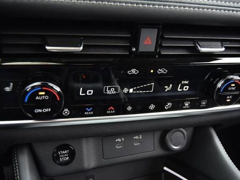 New 2026 Nissan Rogue Platinum image 18