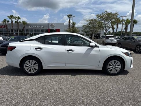 Certified 2024 Nissan Sentra S FWD image 2