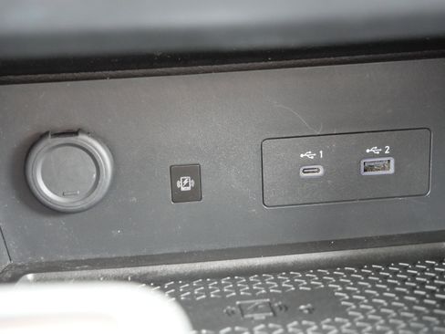 Used 2023 Nissan Pathfinder SL image 27