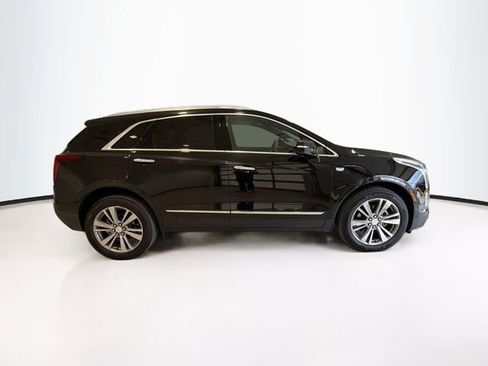 Certified 2025 Cadillac XT5 Premium Luxury image 9