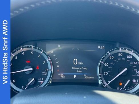 Used 2022 Toyota Highlander XLE AWD/4WD image 23