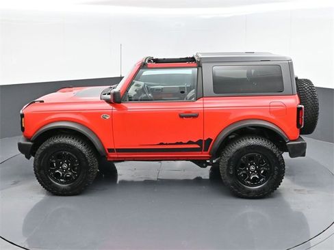 Used 2022 Ford Bronco Wildtrak image 41