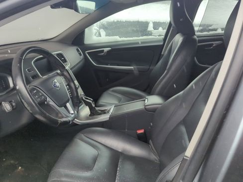 Used 2018 Volvo S60 T5 Inscription image 6