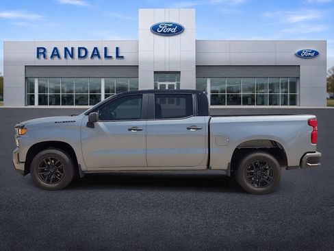 Used 2021 Chevrolet Silverado 1500 Custom RWD image 3
