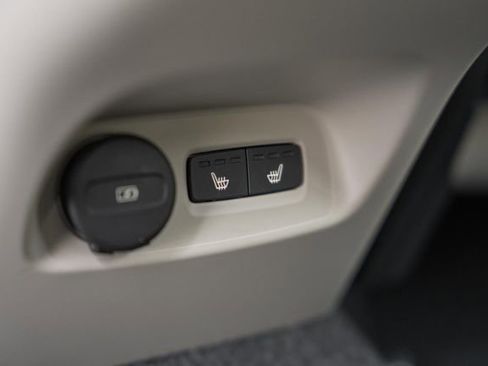 New 2026 Volvo XC40 B5 Ultra w/ Protection Package Premier image 35