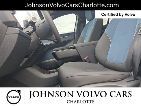 Certified 2025 Volvo EX30 Ultra image 23