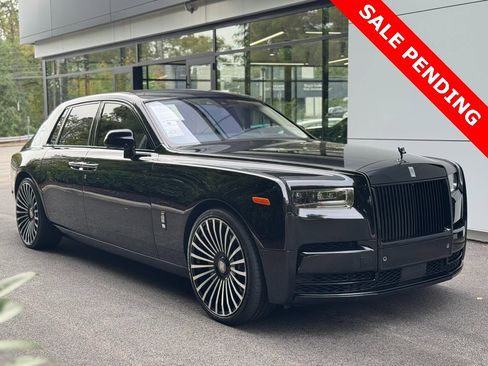 Used 2023 Rolls-Royce Phantom Sedan image 1