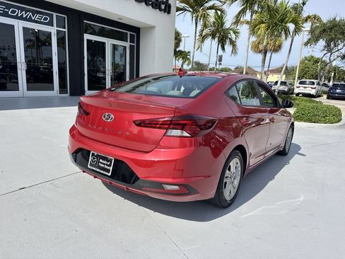 Used 2019 Hyundai Elantra SEL FWD image 3