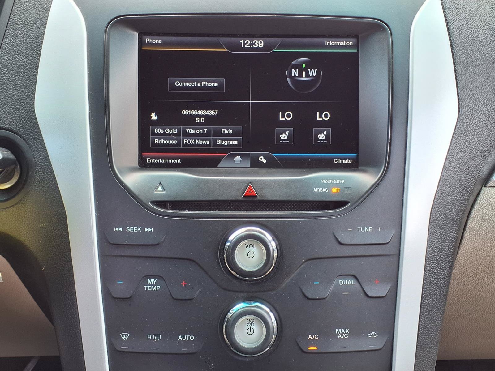 Used 2014 Ford Explorer XLT w/ Equipment Group 202A FWD image 9