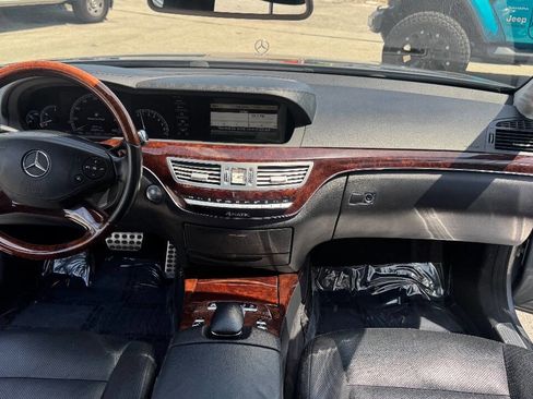 Used 2011 Mercedes-Benz S 550 4MATIC image 13