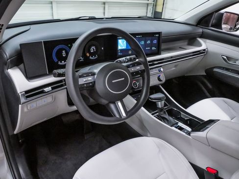 Certified 2026 Hyundai Tucson SEL image 2