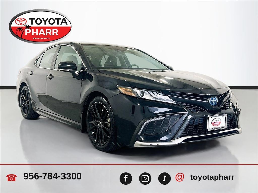 Used 2024 Toyota Camry XSE w/ Cold Weather Package FWD image 1