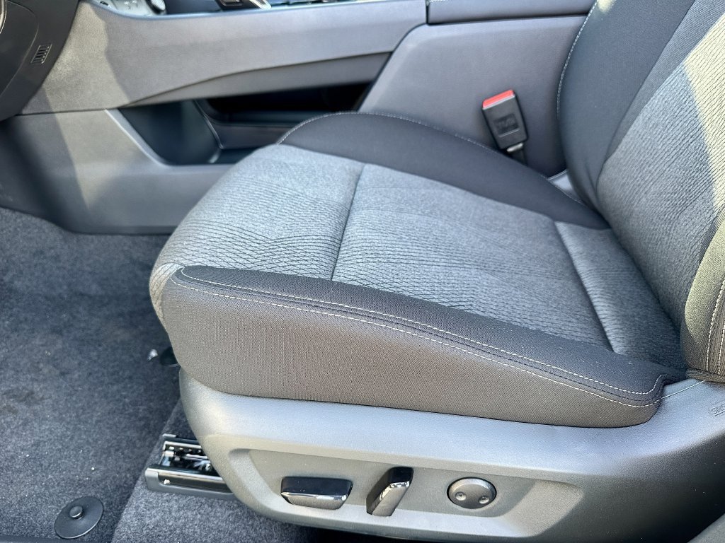 New 2026 Nissan Rogue SV w/ Cold Weather Package AWD/4WD image 27