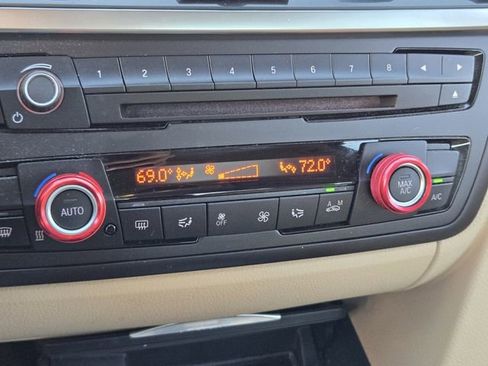 Used 2015 BMW 320i 320i image 23