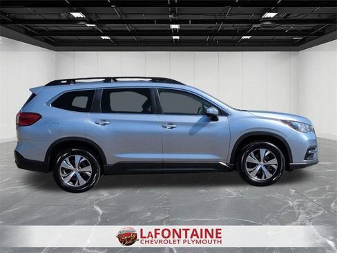 Used 2022 Subaru Ascent Premium w/ Convenience Package image 9