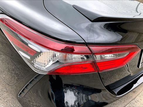 Used 2023 Toyota Camry SE image 29