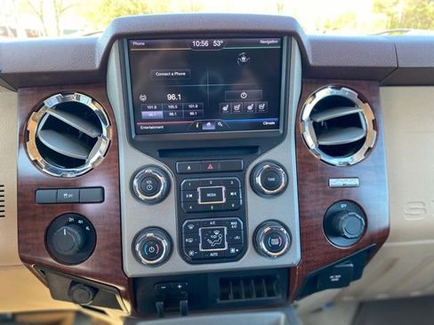 Used 2013 Ford F250 King Ranch w/ King Ranch w/Chrome Pkg image 22