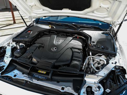 Used 2018 Mercedes-Benz E 400 Coupe image 40