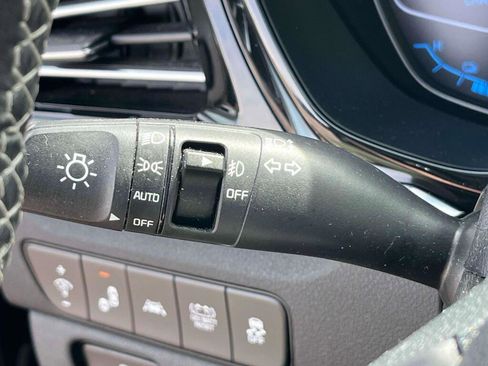 Used 2022 Kia Niro Touring Special Edition FWD image 33
