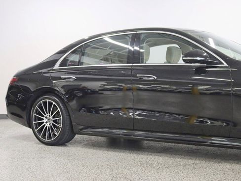 Used 2022 Mercedes-Benz S 580 4MATIC Sedan image 4