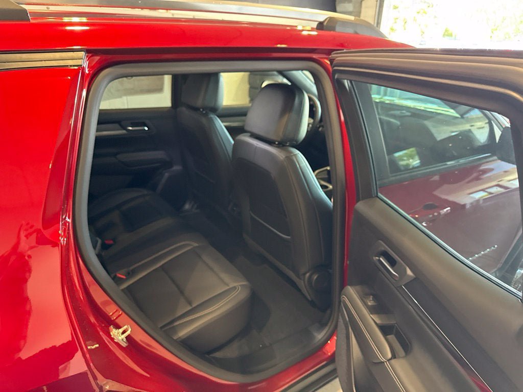 New 2027 GMC Terrain Elevation w/ Elevation Premium Package AWD/4WD image 16