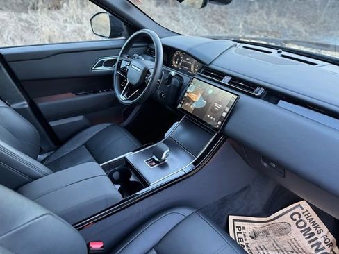 Certified 2026 Land Rover Range Rover Velar Dynamic SE AWD/4WD image 19