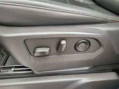 Certified 2025 Chevrolet Silverado 2500 LTZ w/ LTZ Convenience Package image 18