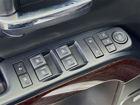 Used 2018 GMC Sierra 1500 SLT w/ SLT Premium Package image 20