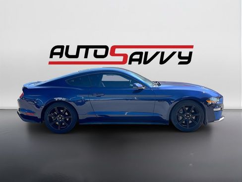 Used 2019 Ford Mustang GT Premium w/ Black Accent Package RWD image 8