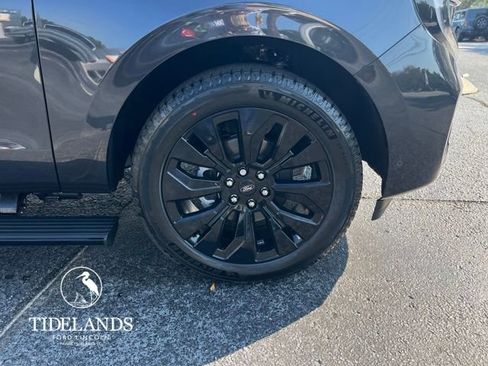 New 2025 Ford Expedition Platinum w/ Stealth Appearance Package image 29