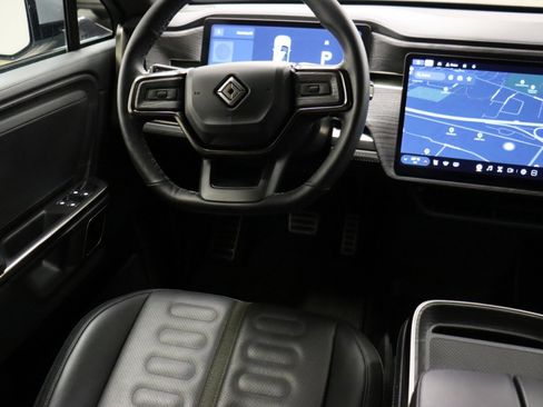 Used 2023 Rivian R1S Adventure image 39