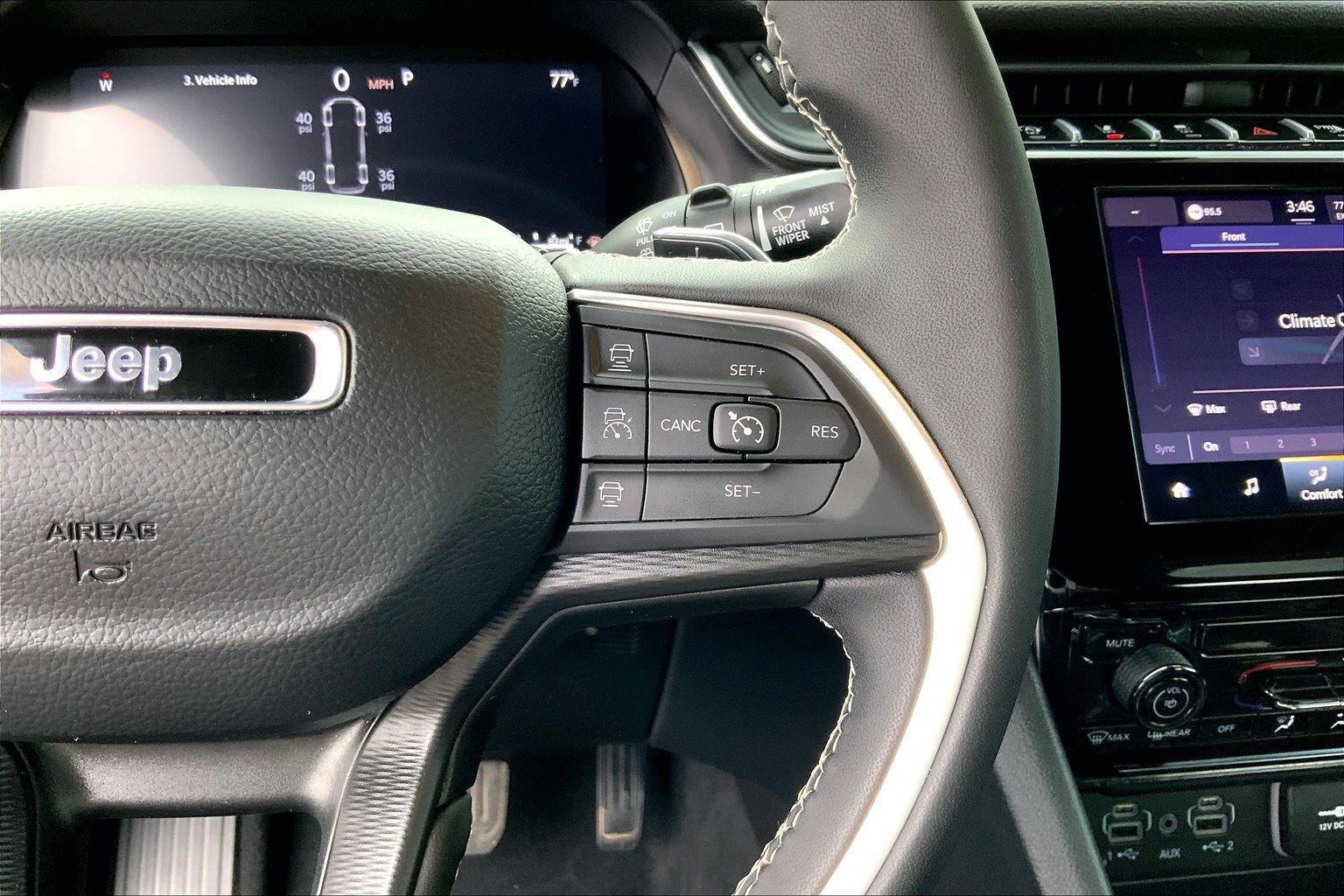 Certified 2025 Jeep Grand Cherokee L Laredo AWD/4WD image 19