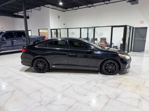 Used 2018 Hyundai Sonata Limited FWD image 6