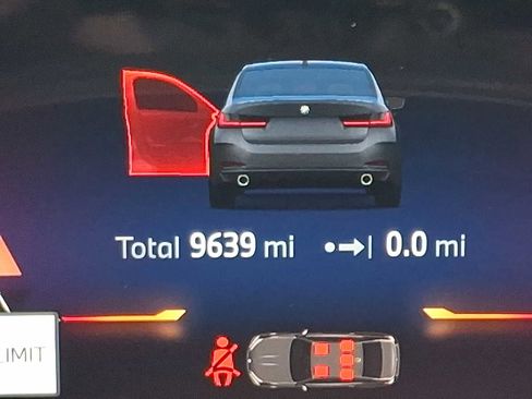 Used 2025 BMW 330i xDrive 330i xDrive w/ M Sport Package image 21