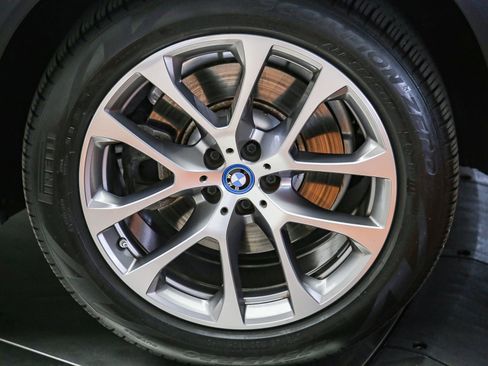 Certified 2024 BMW X5 xDrive50e w/ Premium Package AWD/4WD image 11