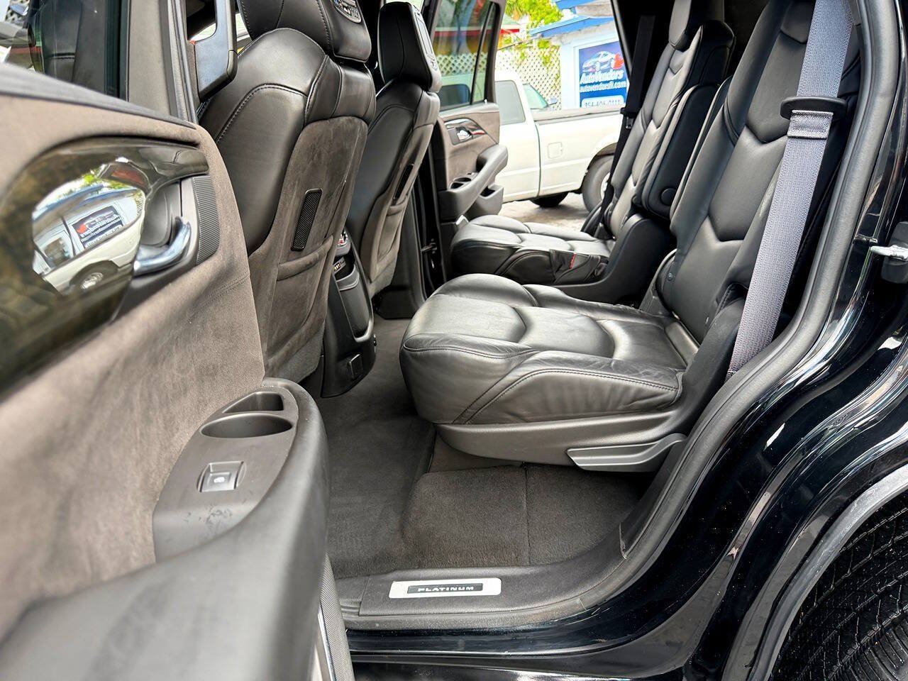 Used 2016 Cadillac Escalade Platinum AWD/4WD image 36